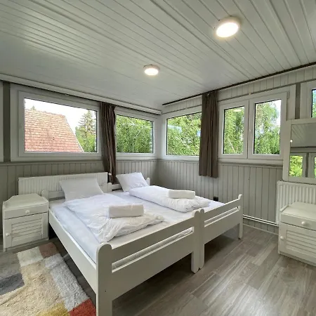 Lejlighed Maison Amaryllis Apartman Zamardi